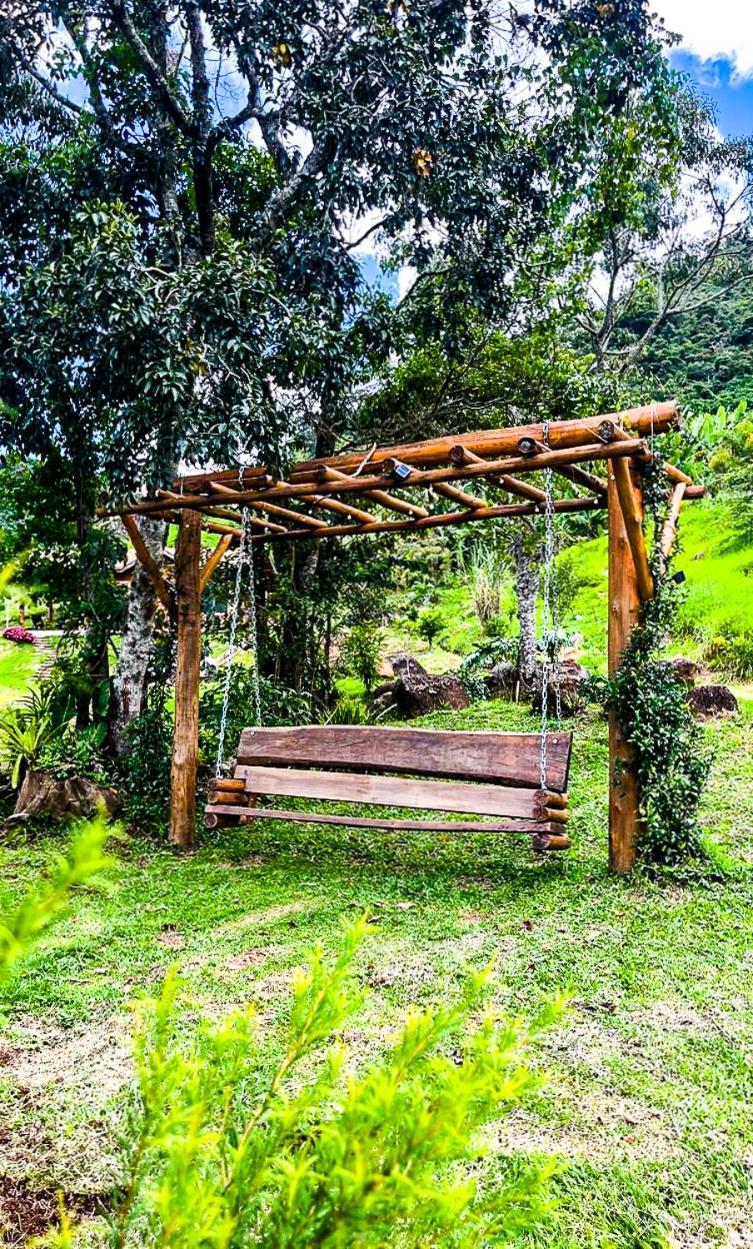 Chale Araucaria- Vale Das Pedras Mg Sapucaí-Mirim Zewnętrze zdjęcie